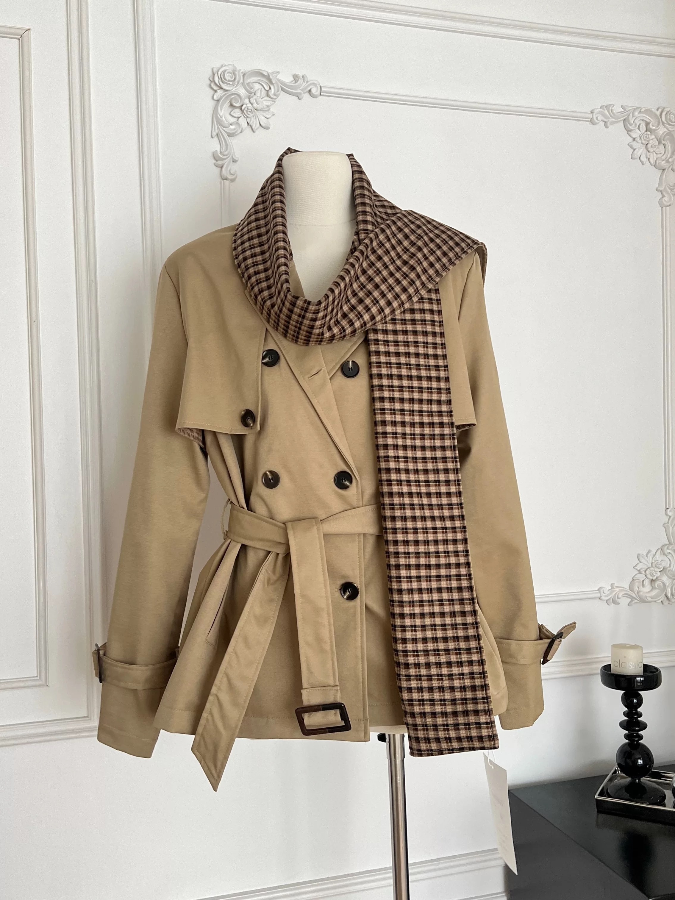 Have it on locked coat COA159 images